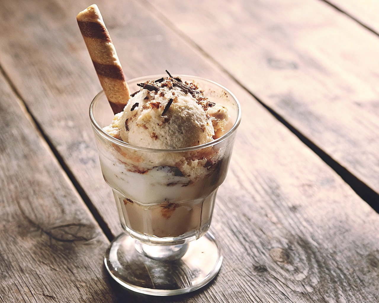Affogato served in a glass